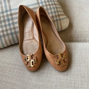 Tory Burch logo flats
